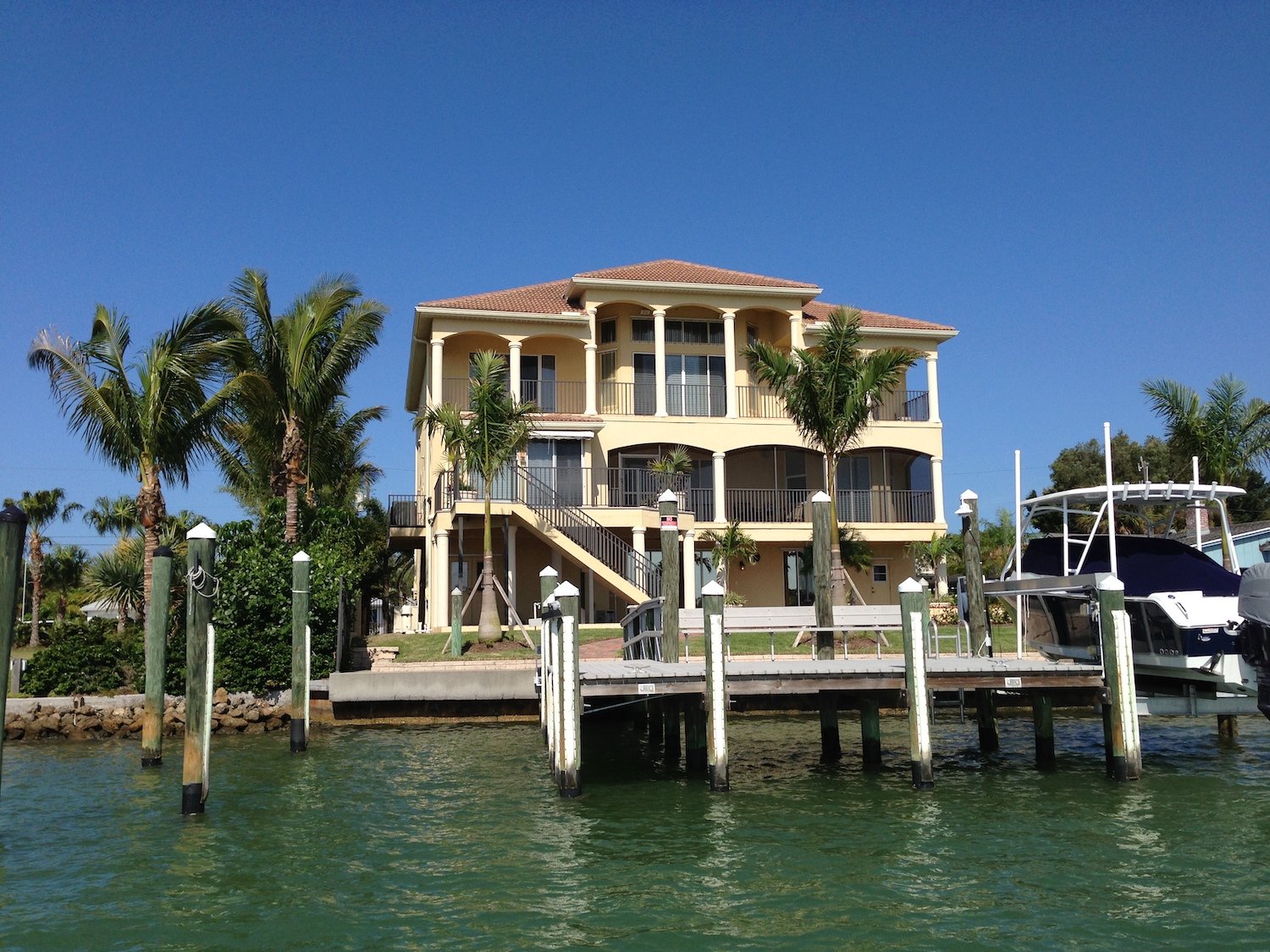 Venice Island - Inlet circle